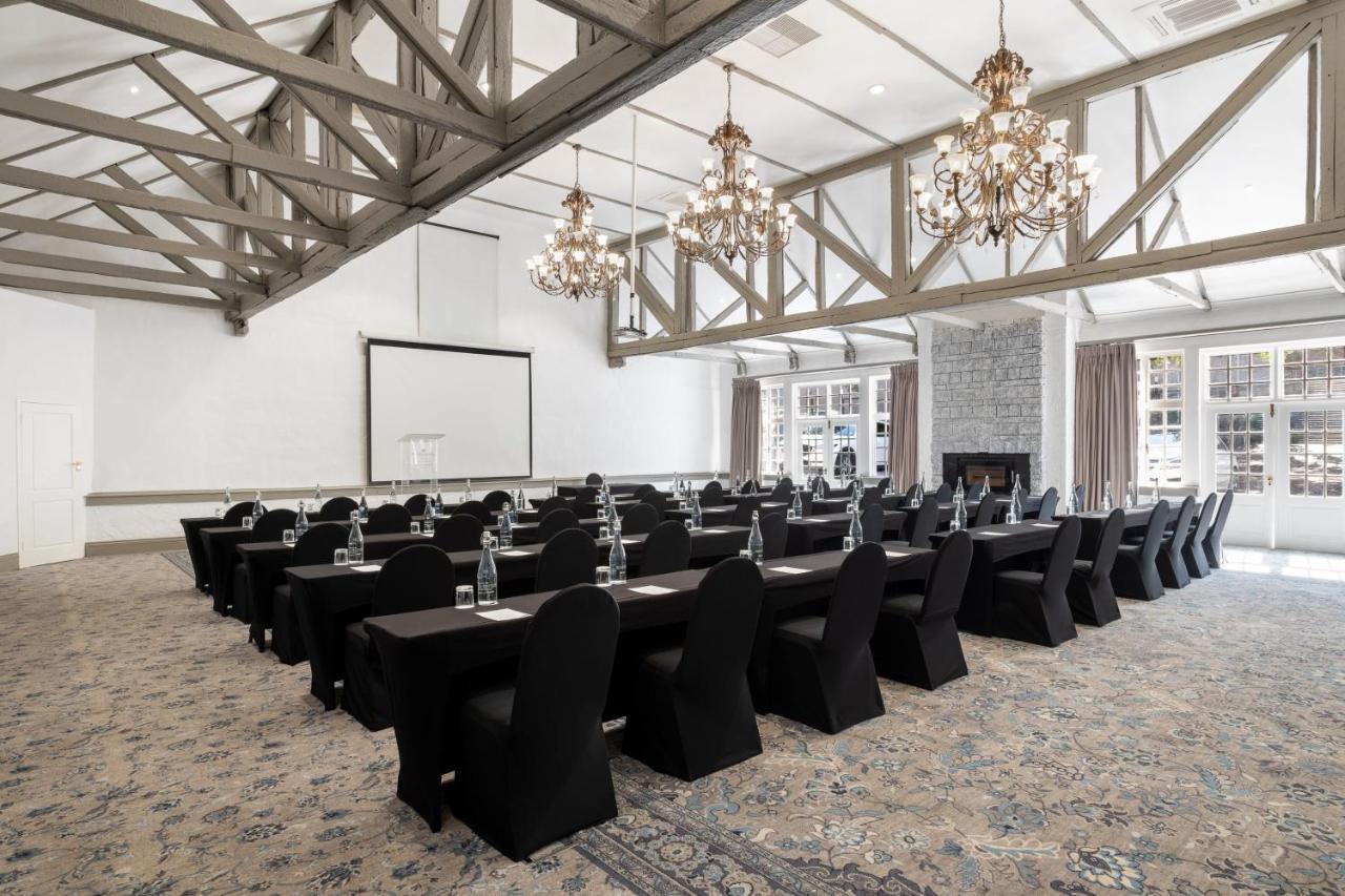 Protea Hotel By Marriott Johannesburg Balalaika Sandton Eksteriør bilde