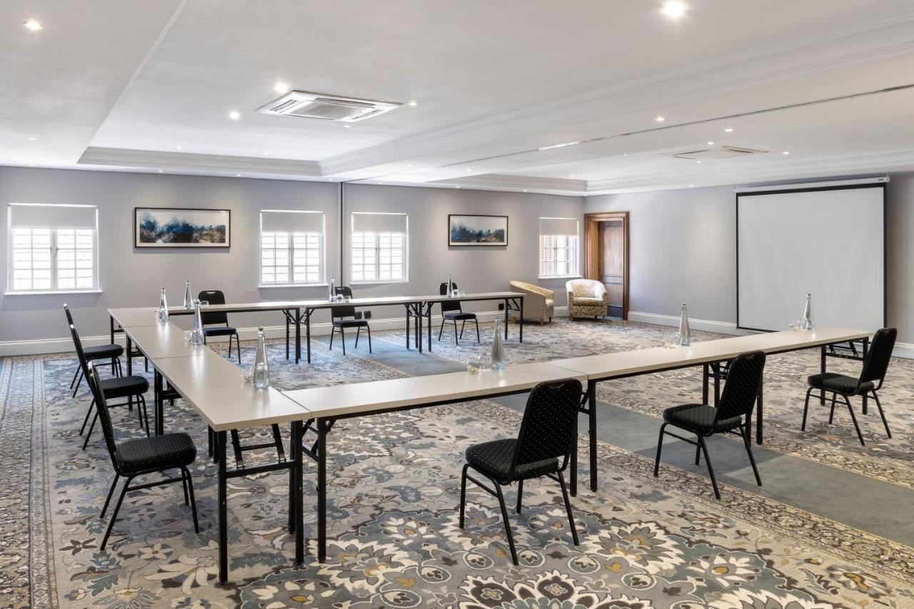 Protea Hotel By Marriott Johannesburg Balalaika Sandton Eksteriør bilde