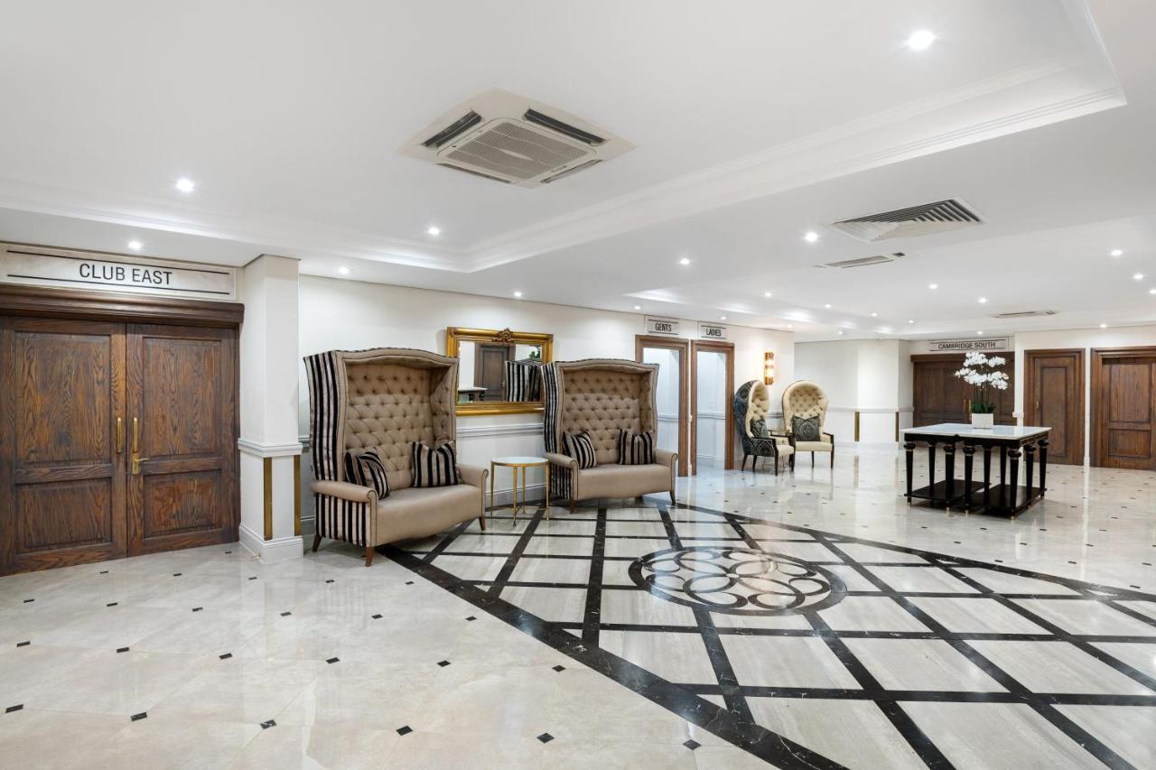 Protea Hotel By Marriott Johannesburg Balalaika Sandton Eksteriør bilde