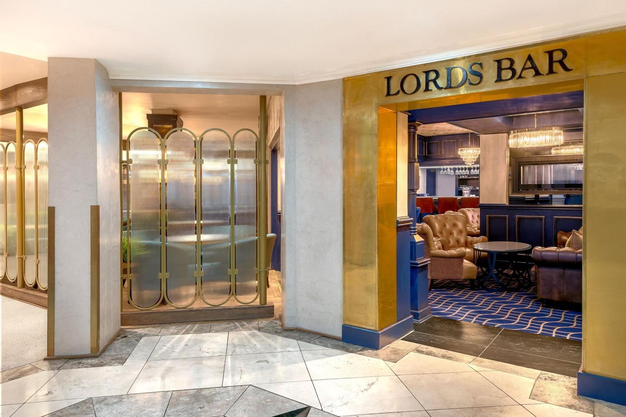 Protea Hotel By Marriott Johannesburg Balalaika Sandton Eksteriør bilde