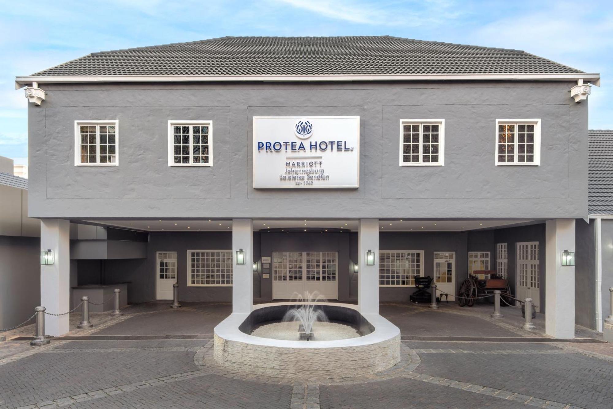 Protea Hotel By Marriott Johannesburg Balalaika Sandton Eksteriør bilde