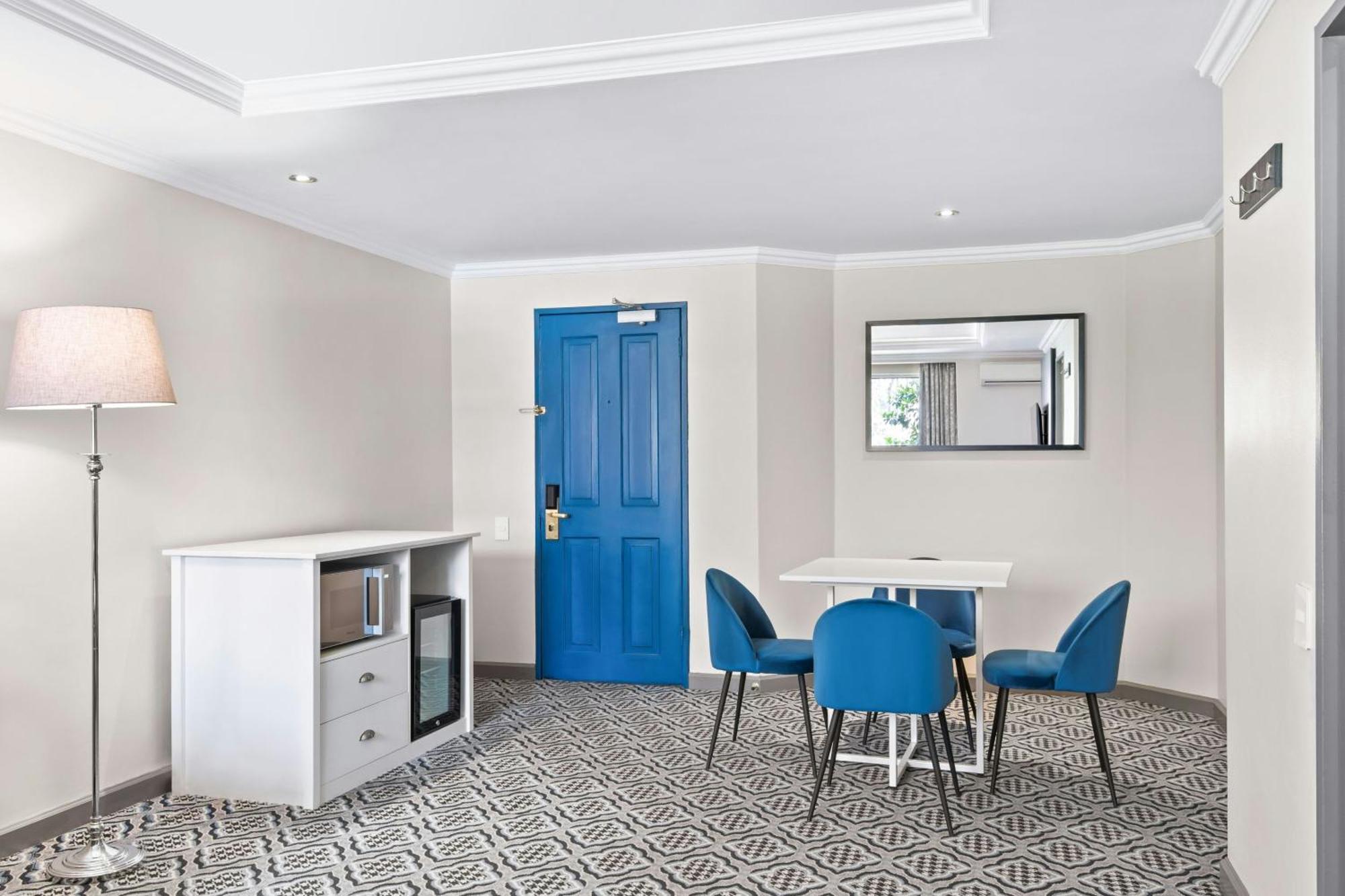 Protea Hotel By Marriott Johannesburg Balalaika Sandton Eksteriør bilde